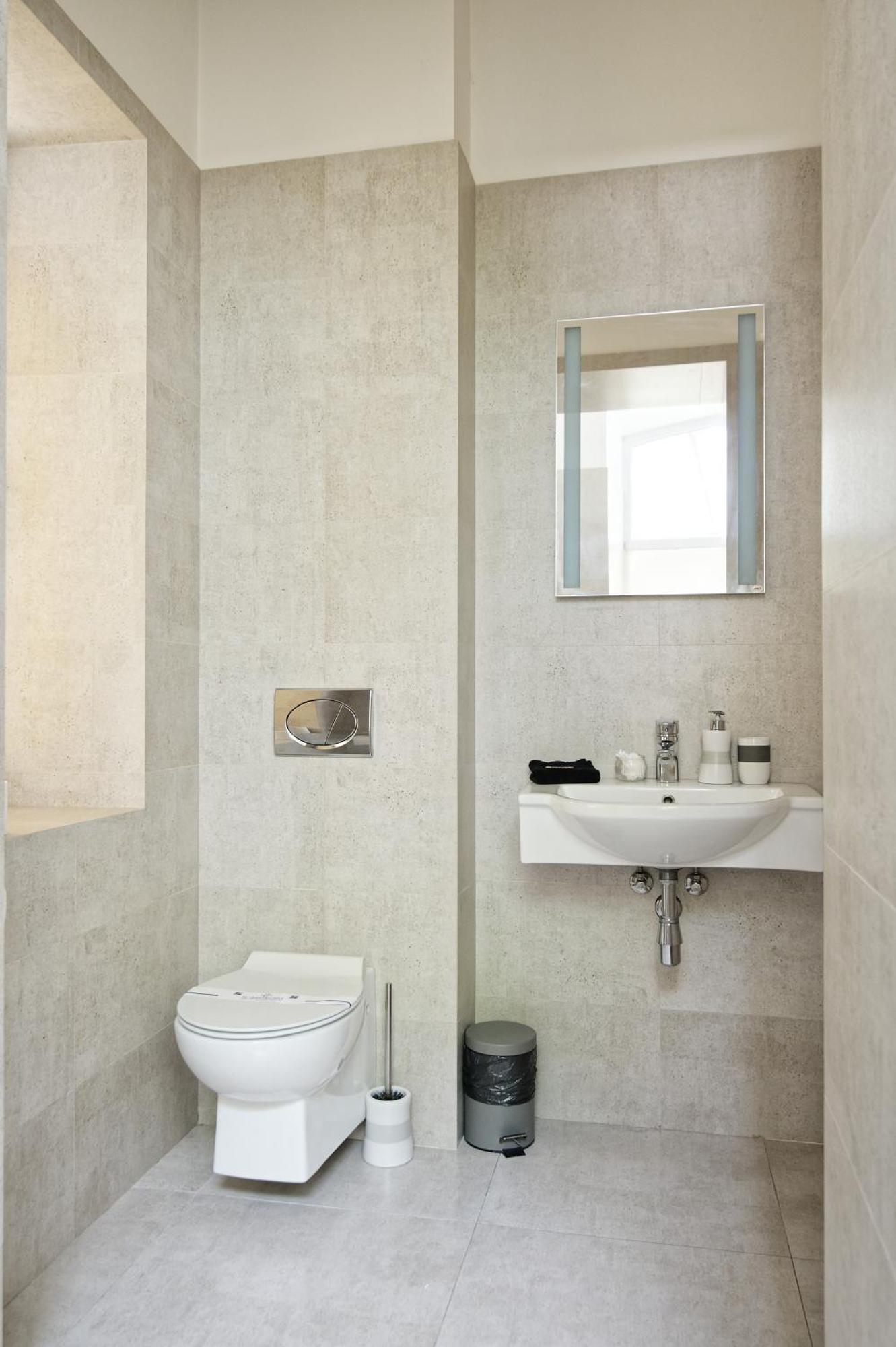 White Door Apartments Heart Of Odessa 1 Екстериор снимка