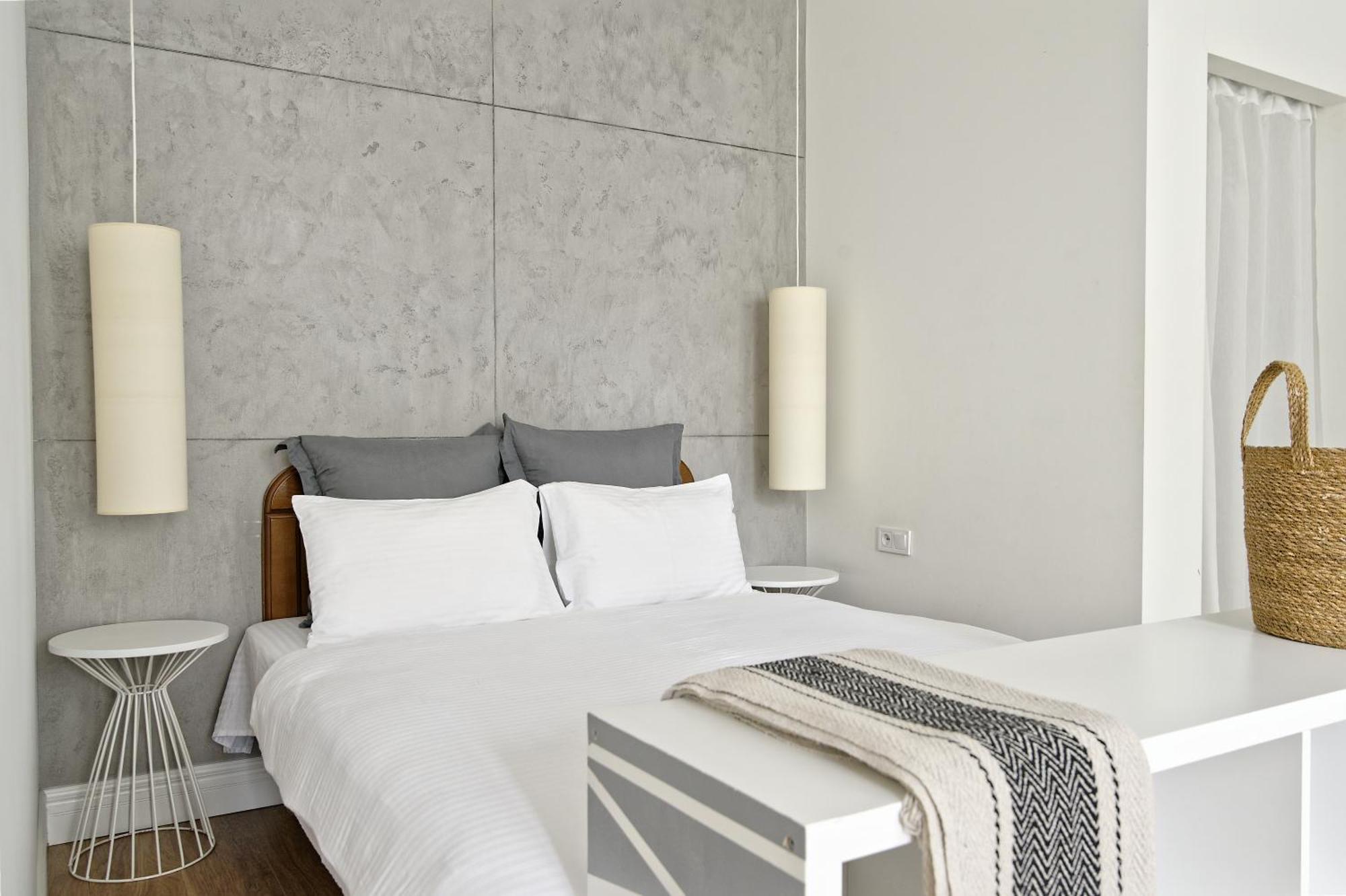 White Door Apartments Heart Of Odessa 1 Екстериор снимка